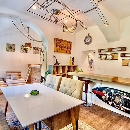 Ap9210 Apartment *