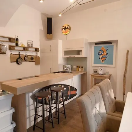 Ap9210 Apartment